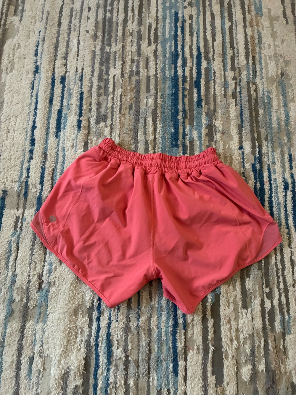 Lululemon Shorts Womens 4 Pink Gym Athletic Activewear Running Sportswear